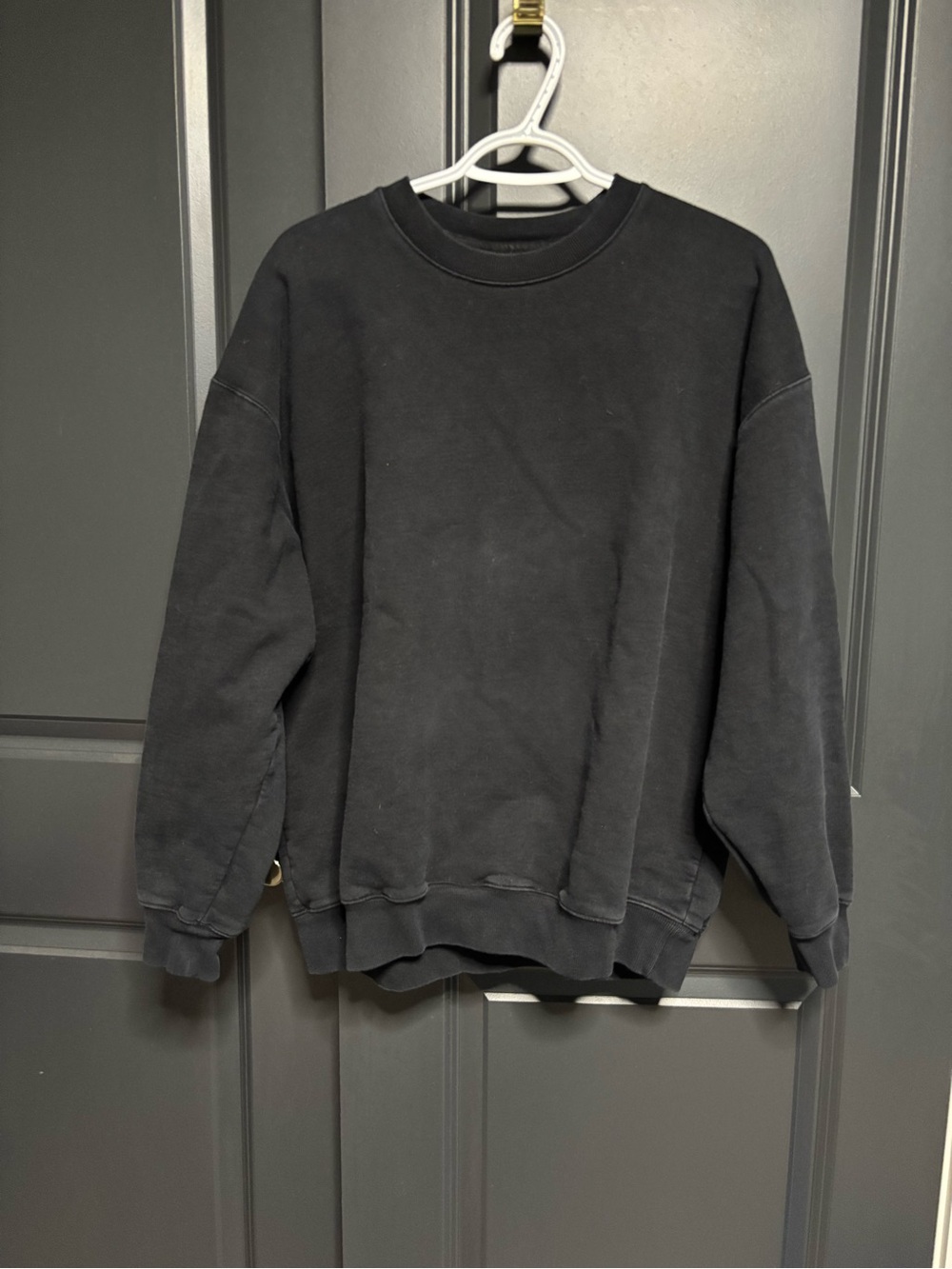 Wilfred Men's Black Crewneck Sweatshirt